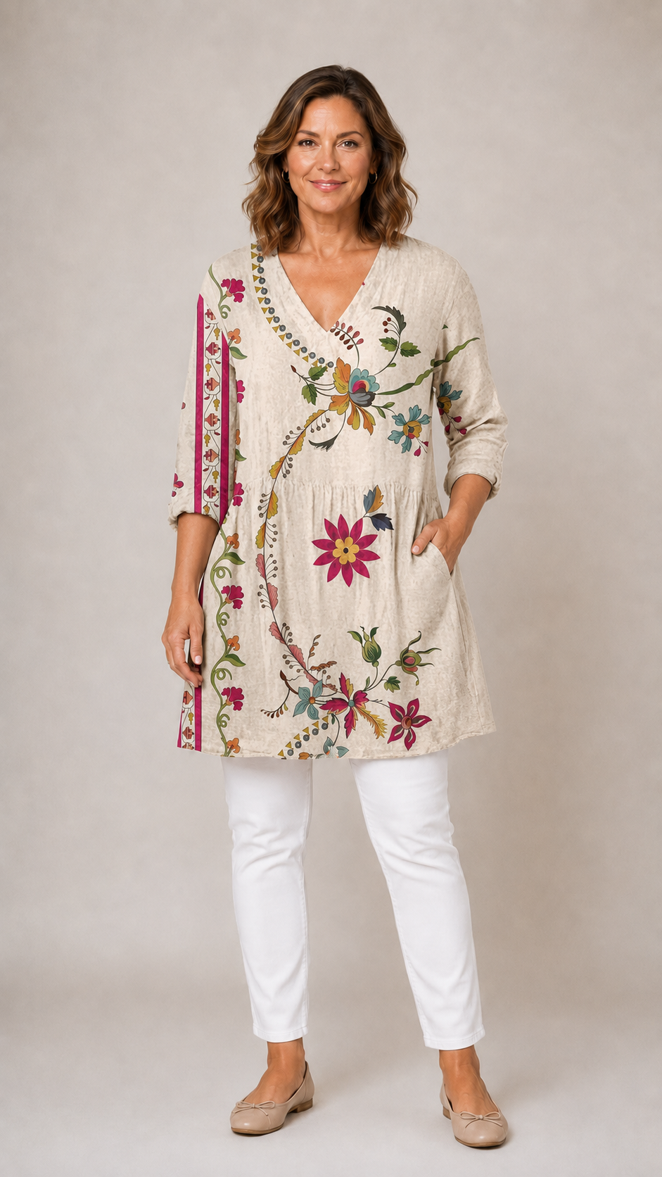 Lola | Long Blouse with V-Neck